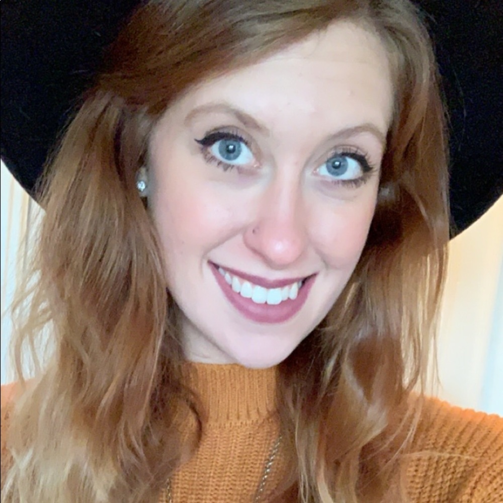 Meet your Posher, Ashley
